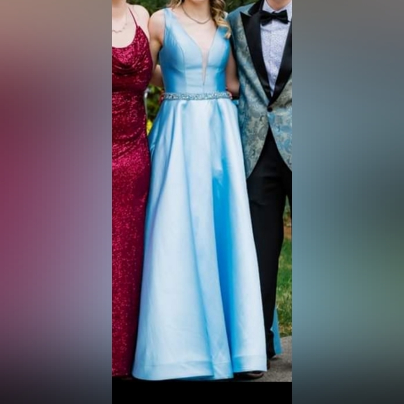 Clarisse Prom Dress Powder Blue princess lace up jewels size 4 - Picture 3 of 9